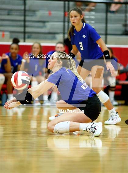 Thumbnail 2 in Byron Nelson vs Colleyville Heritage photogallery.