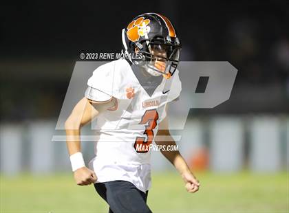 Thumbnail 3 in Lincoln vs Eagle Rock photogallery.