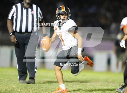Thumbnail 3 in Lincoln vs Eagle Rock photogallery.