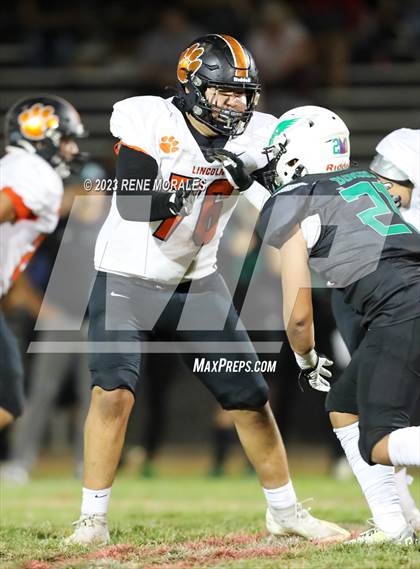 Thumbnail 3 in Lincoln vs Eagle Rock photogallery.