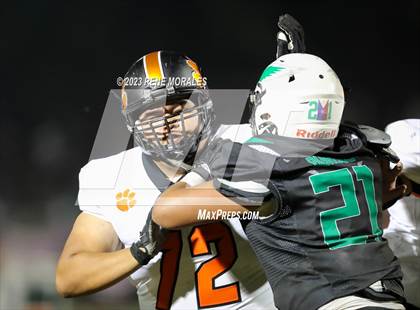 Thumbnail 3 in Lincoln vs Eagle Rock photogallery.