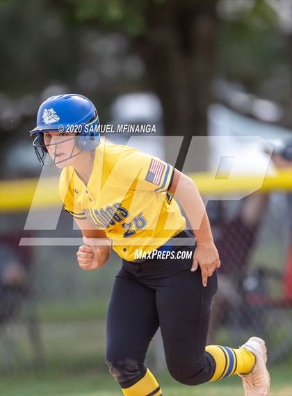 Thumbnail 2 in North Platte vs. Columbus photogallery.