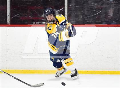 Thumbnail 3 in Hotchkiss vs. Choate (Patsy K. Odden Invitational) photogallery.