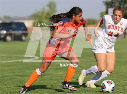 Thumbnail 3 in Romeoville vs. Naperville North photogallery.