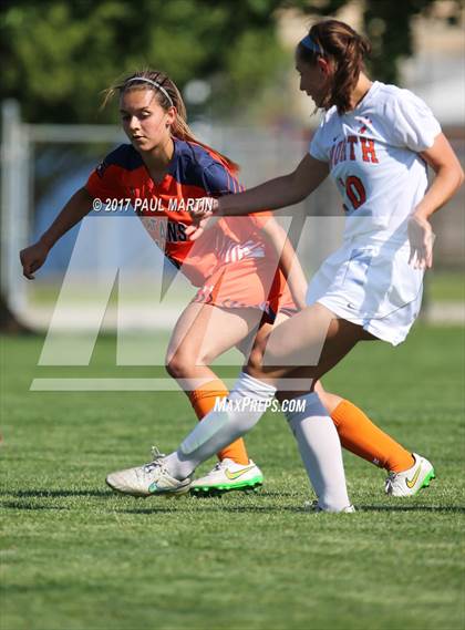 Thumbnail 3 in Romeoville vs. Naperville North photogallery.