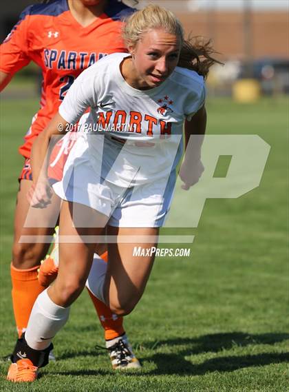 Thumbnail 3 in Romeoville vs. Naperville North photogallery.
