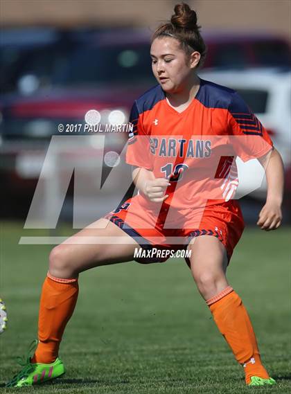Thumbnail 3 in Romeoville vs. Naperville North photogallery.