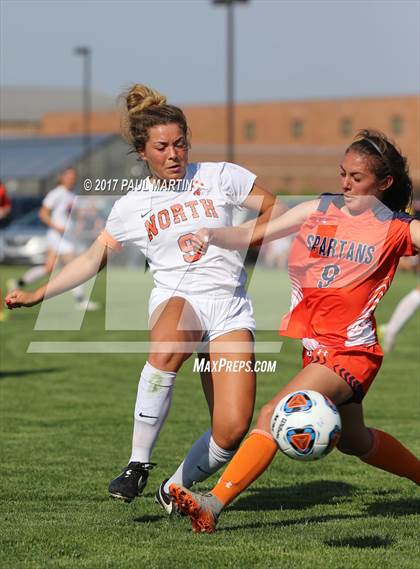 Thumbnail 3 in Romeoville vs. Naperville North photogallery.