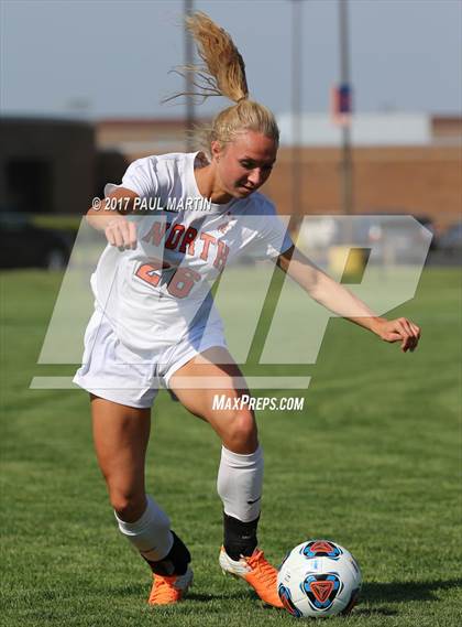 Thumbnail 3 in Romeoville vs. Naperville North photogallery.