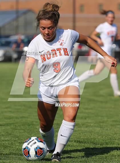 Thumbnail 3 in Romeoville vs. Naperville North photogallery.