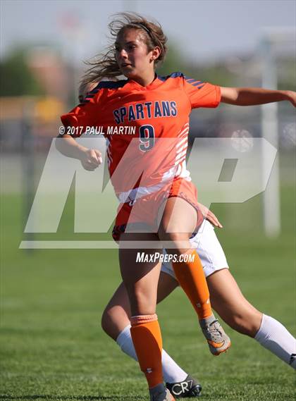 Thumbnail 3 in Romeoville vs. Naperville North photogallery.