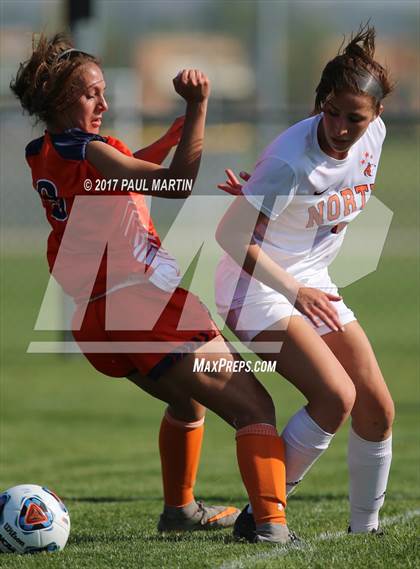 Thumbnail 3 in Romeoville vs. Naperville North photogallery.
