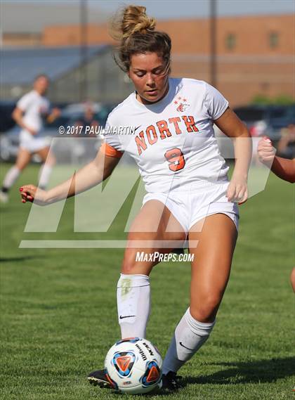 Thumbnail 2 in Romeoville vs. Naperville North photogallery.