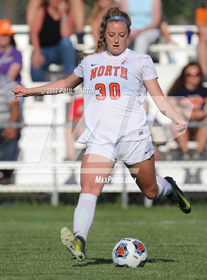 Thumbnail 3 in Romeoville vs. Naperville North photogallery.