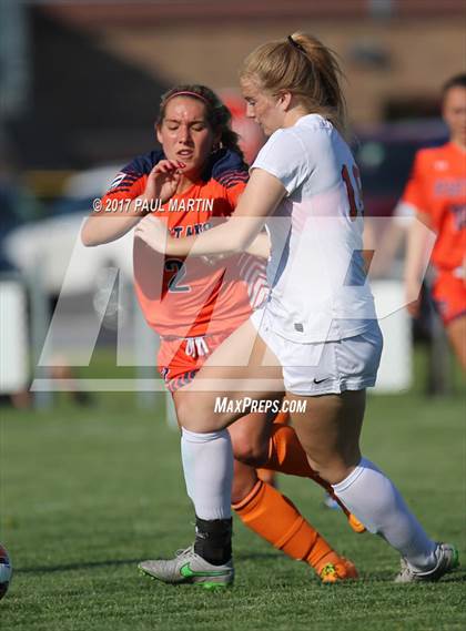 Thumbnail 2 in Romeoville vs. Naperville North photogallery.