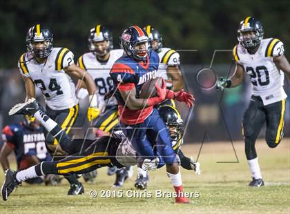 Thumbnail 2 in Neville @ Bastrop photogallery.
