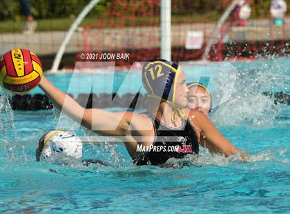 Thumbnail 3 in Leland vs Clovis (St. Francis Invitational) photogallery.