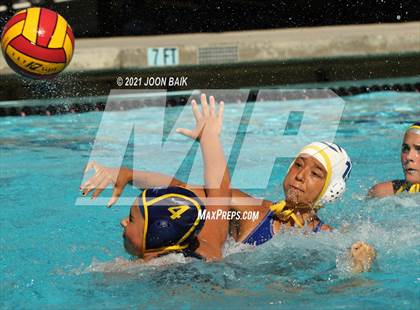 Thumbnail 1 in Leland vs Clovis (St. Francis Invitational) photogallery.