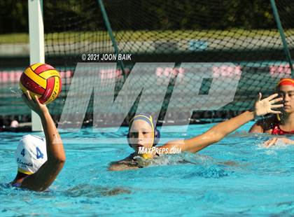 Thumbnail 2 in Leland vs Clovis (St. Francis Invitational) photogallery.