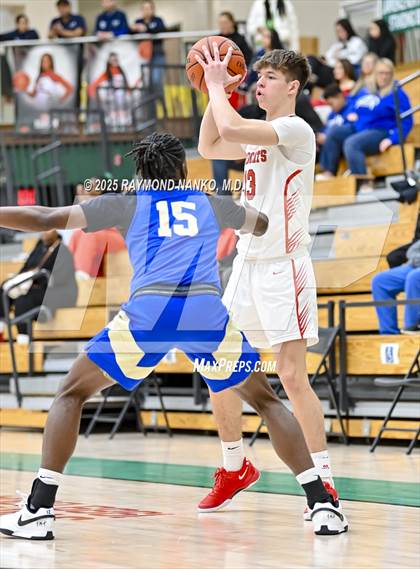 Thumbnail 2 in Elkhart @ Lawrence North photogallery.