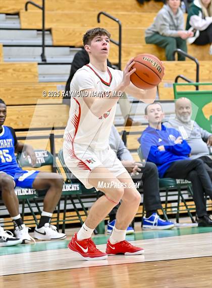 Thumbnail 1 in Elkhart @ Lawrence North photogallery.