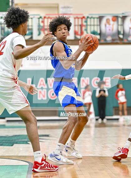 Thumbnail 1 in Elkhart @ Lawrence North photogallery.