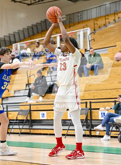 Thumbnail 1 in Elkhart @ Lawrence North photogallery.