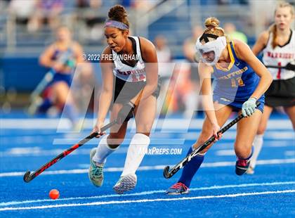 Thumbnail 3 in Nansemond River vs. Stafford (VHSL Class 5 State Semifinal) photogallery.