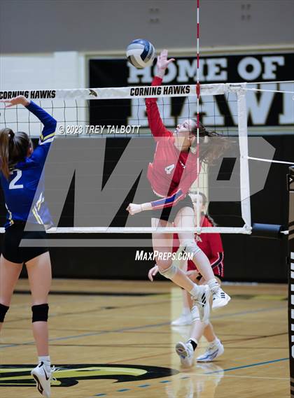 Thumbnail 3 in Owego Free Academy vs. Maine-Endwell (NYSPHSAA Class A Section IV Final) photogallery.