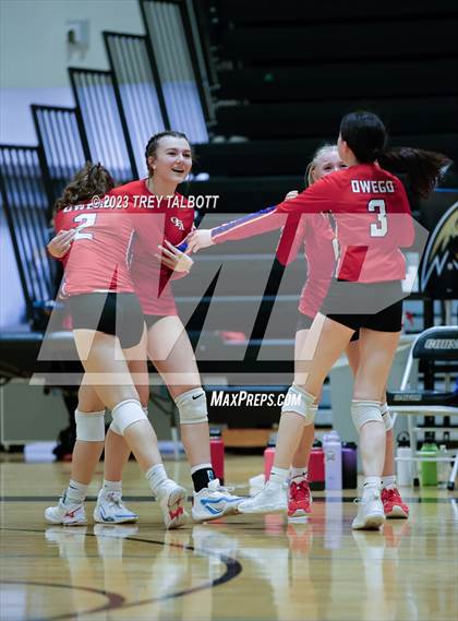 Thumbnail 3 in Owego Free Academy vs. Maine-Endwell (NYSPHSAA Class A Section IV Final) photogallery.