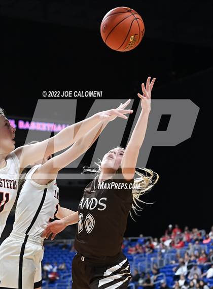 Thumbnail 3 in Robert Lee vs Sands (UIL 1A State Final) photogallery.
