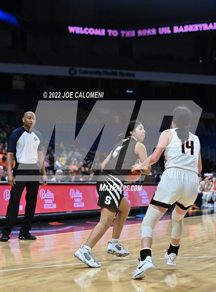 Thumbnail 1 in Robert Lee vs Sands (UIL 1A State Final) photogallery.