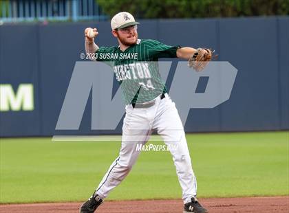Thumbnail 2 in Abington vs. Seekonk (MIAA Division 4 Final) photogallery.