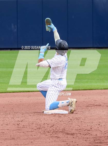 Thumbnail 2 in Abington vs. Seekonk (MIAA Division 4 Final) photogallery.