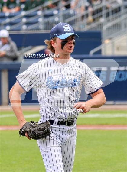 Thumbnail 2 in Abington vs. Seekonk (MIAA Division 4 Final) photogallery.
