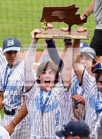 Thumbnail 1 in Abington vs. Seekonk (MIAA Division 4 Final) photogallery.