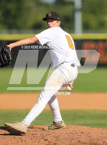 Thumbnail 1 in Ganesha vs La Canada (CIF SS Div 4 2nd Round Playoff) photogallery.