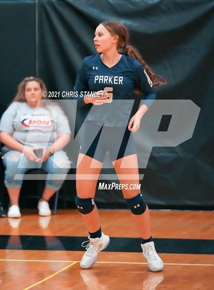 Thumbnail 3 in Willow Canyon vs Parker (Wolves Classic) photogallery.