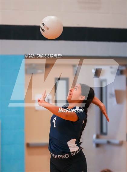Thumbnail 2 in Willow Canyon vs Parker (Wolves Classic) photogallery.