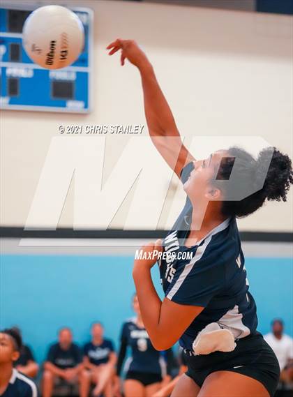 Thumbnail 1 in Willow Canyon vs Parker (Wolves Classic) photogallery.