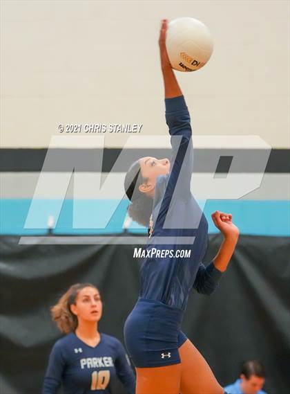 Thumbnail 2 in Willow Canyon vs Parker (Wolves Classic) photogallery.