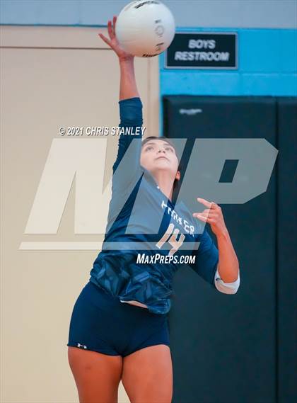 Thumbnail 3 in Willow Canyon vs Parker (Wolves Classic) photogallery.
