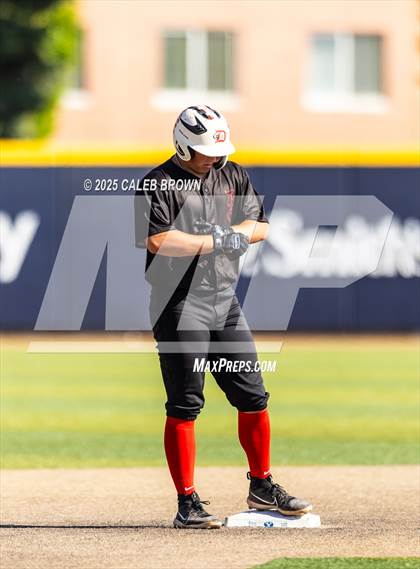 Thumbnail 3 in Grand County vs. Kanab (UHSAA 2A Playoffs Round 3) photogallery.