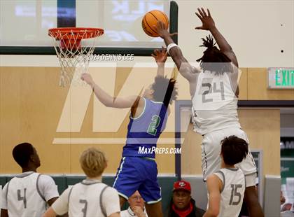 Thumbnail 1 in St. Joseph vs. Branson (De La Salle MLK Classic) photogallery.