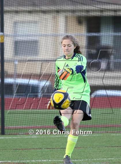 Thumbnail 1 in Elizabeth @ Cheyenne Mountain (CHSAA 4A 1st Round) photogallery.