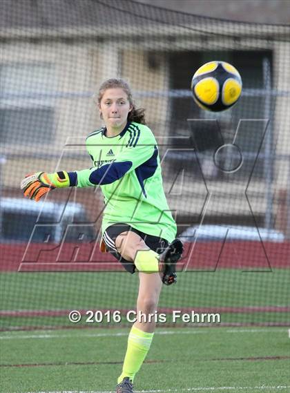 Thumbnail 2 in Elizabeth @ Cheyenne Mountain (CHSAA 4A 1st Round) photogallery.