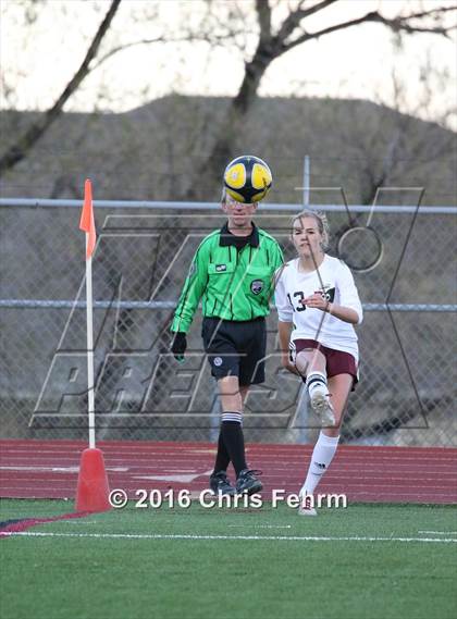 Thumbnail 1 in Elizabeth @ Cheyenne Mountain (CHSAA 4A 1st Round) photogallery.