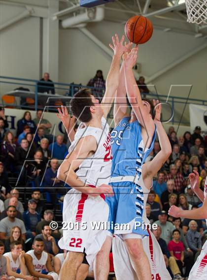 Thumbnail 3 in Saugerties vs. Red Hook (Section 9 Class A Final) photogallery.