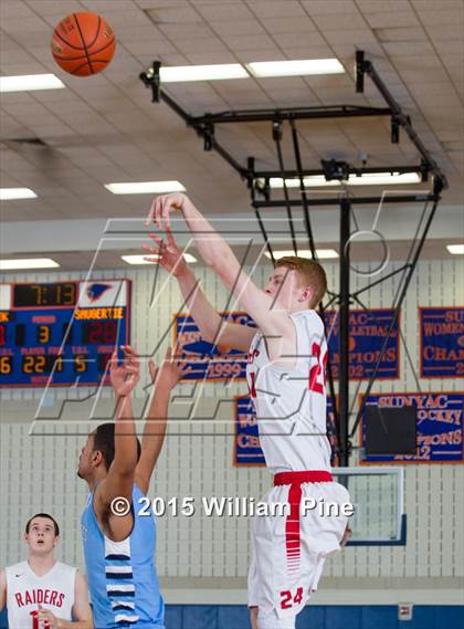 Thumbnail 2 in Saugerties vs. Red Hook (Section 9 Class A Final) photogallery.