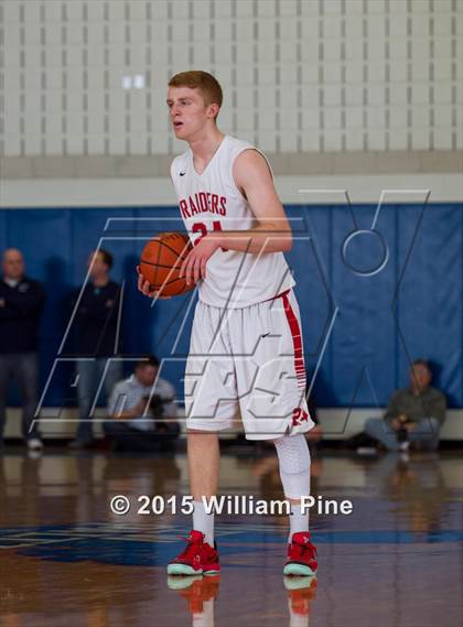 Thumbnail 2 in Saugerties vs. Red Hook (Section 9 Class A Final) photogallery.